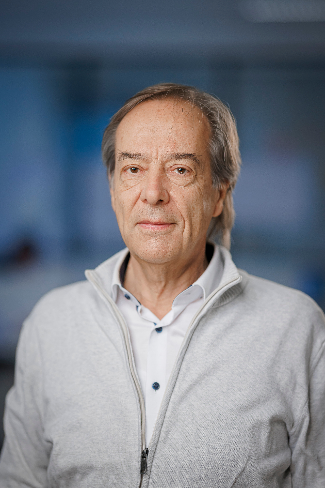 Prof. Philippe Renaud